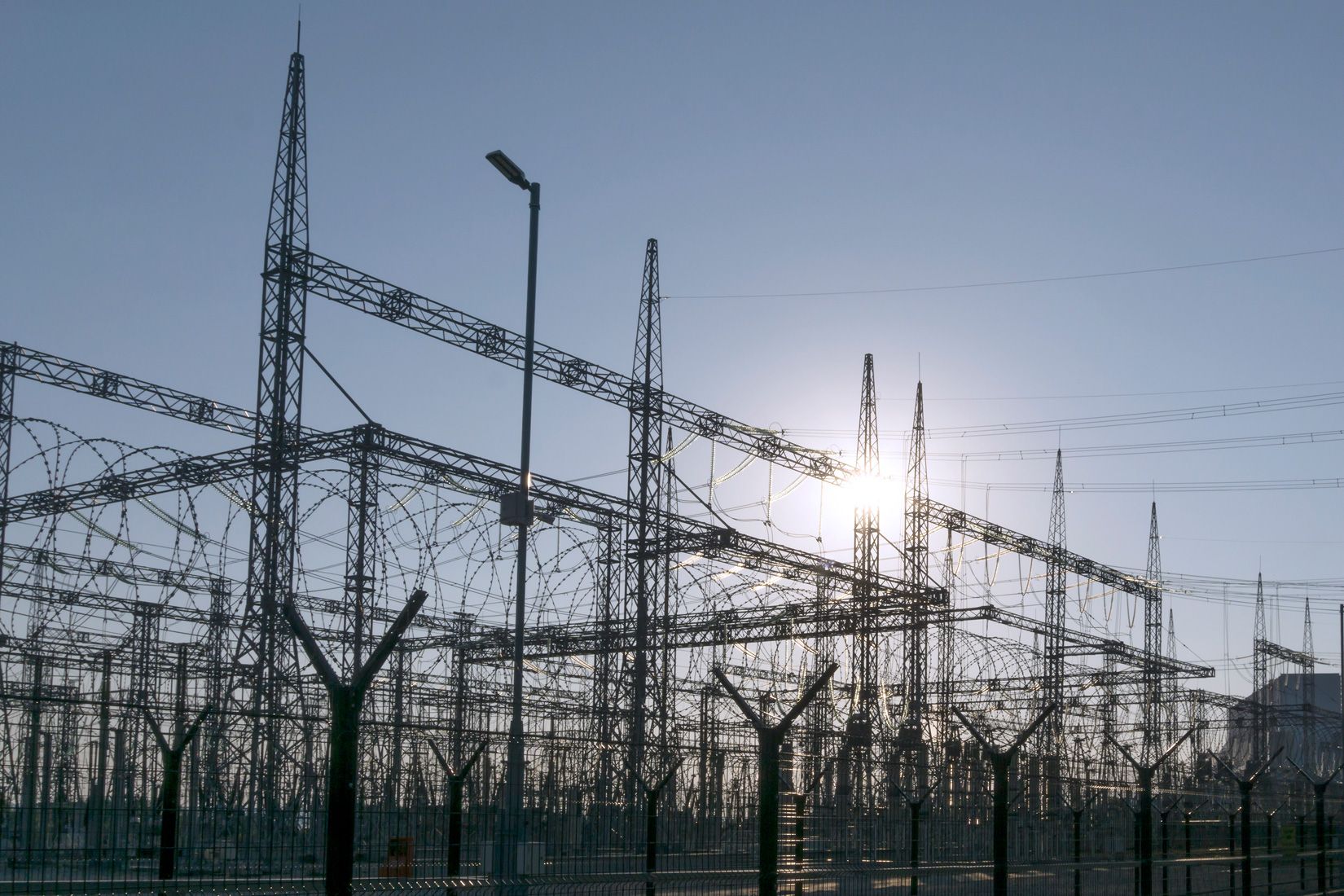 Clientes destacados de Esinel Ingenieros en proyectos de ingeniería eléctrica